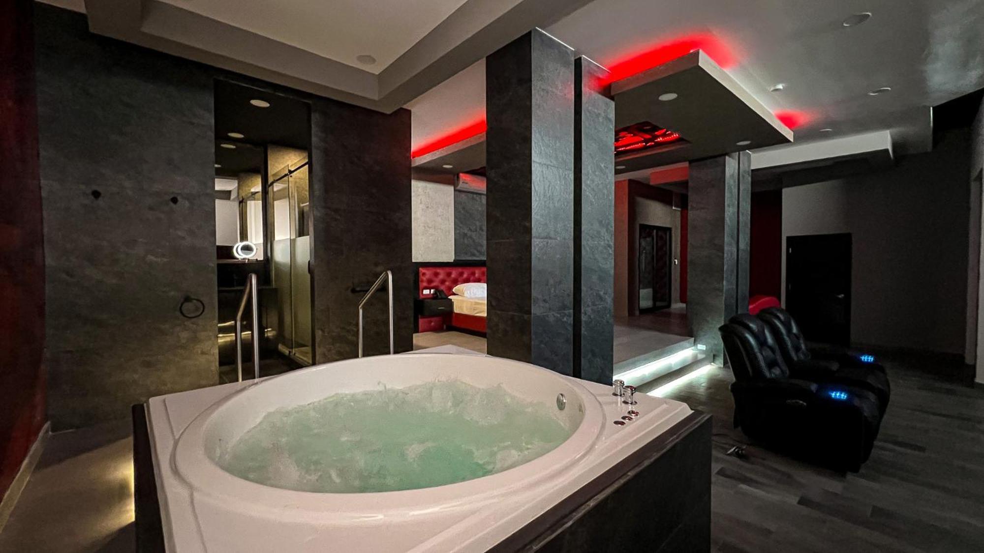 Motel Boutique Qatro Ensenada Eksteriør billede